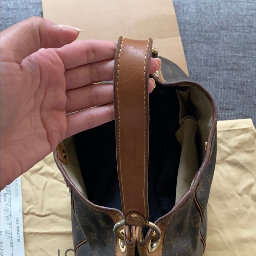 Louis Vuitton “Totally GM Damien Azur bag” - Picture 7 of 11